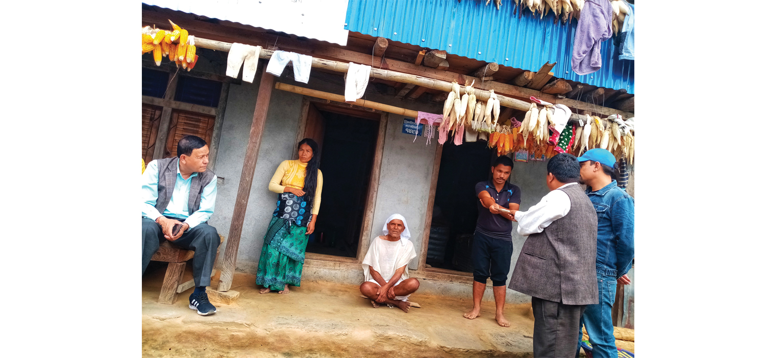 बाढीपहिरो पीडितलाई कांग्रेसको सहयोग