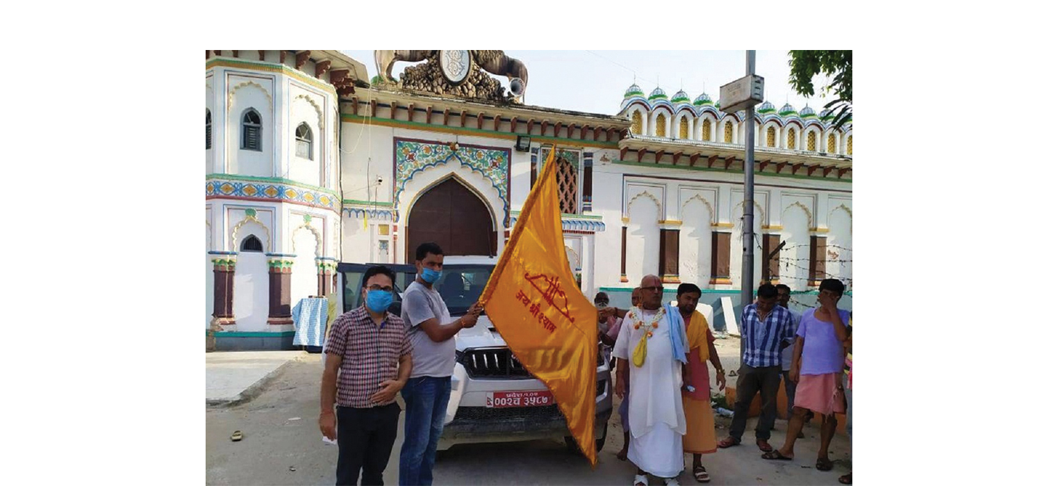 चाँदीको इँटा लिएर महन्थ दास अयोध्यामा हुने राम मन्दिरको शिलान्यासमा सहभागी