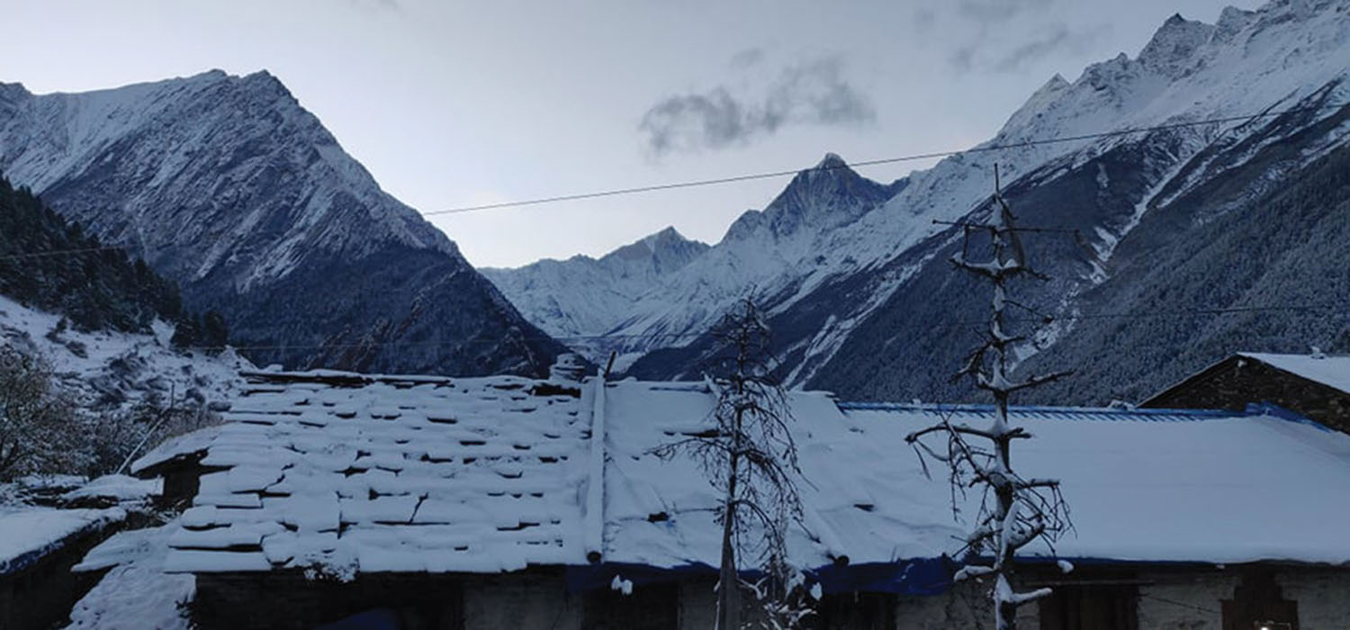 ब्यासमा हिमपात, चिसो ह्वात्तै बढ्यो